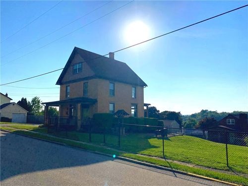 417 E 3rd Ave, Derry Boro, PA, 15627 | Card Image