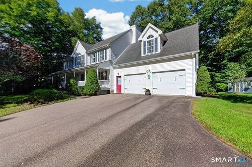 28 Tanglewood Dr, Preston, CT, 06365-8825 | Card Image