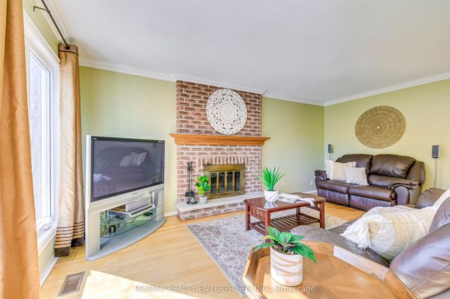 1389 Winterbourne Dr, House other with 6 bedrooms, 4 bathrooms and 2 parking in Oakville ON | Image 13