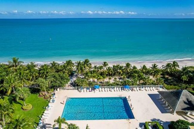 APT-23B - 881 Ocean Dr, Condo with 2 bedrooms, 2 bathrooms and null parking in Key Biscayne FL | Image 35