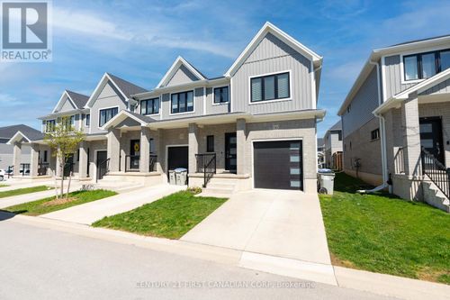 1-30 Miller Drive, Lucan Biddulph (Lucan), ON, N0M2J0 | Card Image