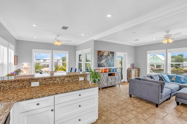 10-web-or-mls-31507 Ave E - High Exposur | Image 19