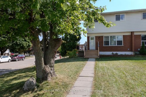 56 Raleigh Crt, Hamilton, ON, L8W1H1 | Card Image