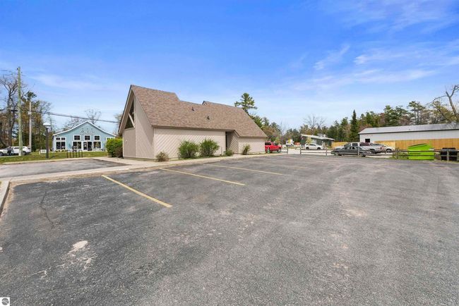 5955 S Oak St, Home with 0 bedrooms, 0 bathrooms and 12 parking in Glen Arbor MI | Image 23
