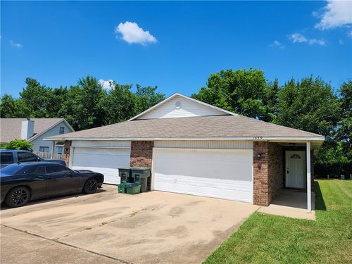 1637 N Saddlehorn Avenue, Fayetteville, AR, 72703 | Card Image