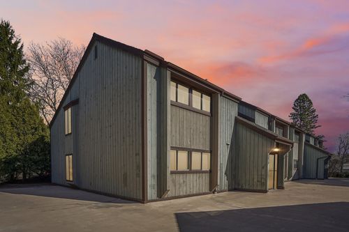 3-2829 Century Harbor Rd, Middleton, WI, 53562-1813 | Card Image