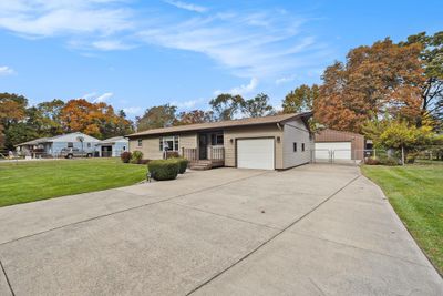 One car attached garage and 2 car detached garage | Image 3