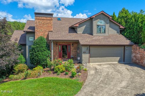 223 Willowbend Ct, Kingsport, TN, 37660-7572 | Card Image