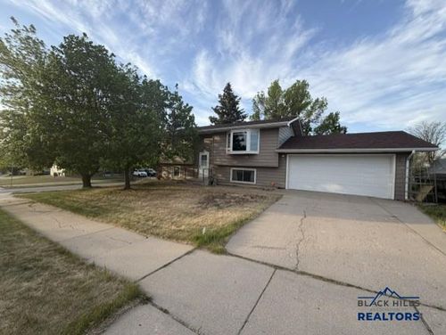 715 E Elk, Rapid City, SD, 57701 | Card Image