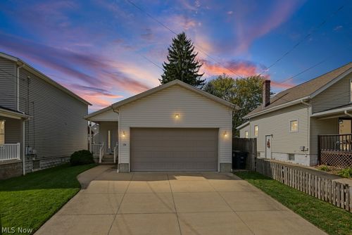 374 Pauline Ave, Akron, OH, 44312-2851 | Card Image