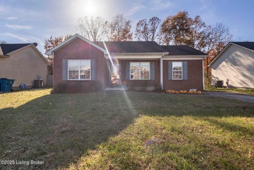 834 Tecumseh Dr, Shepherdsville, KY, 40165-7261 | Card Image