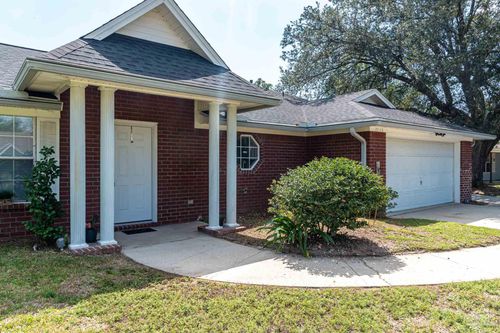 2528 Tarkiln Oak Dr, Pensacola, FL, 32506-8134 | Card Image