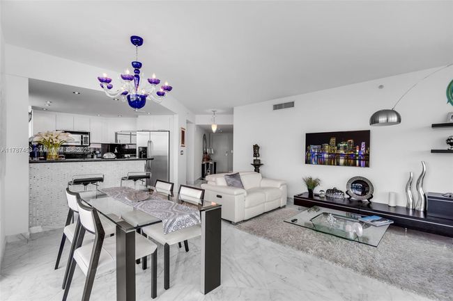 APT-1002 - 1881 79 Th Street Cswy, Condo with 2 bedrooms, 3 bathrooms and null parking in North Bay Village FL | Image 4