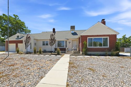 220 E Greenwood Ave, Midvale, UT, 84047-2637 | Card Image
