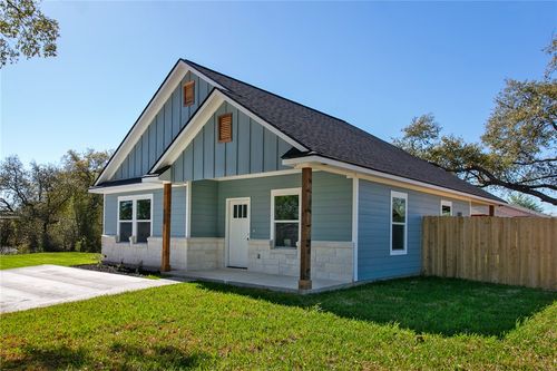 1313 Rollins Ave, Bryan, TX, 77803-5513 | Card Image