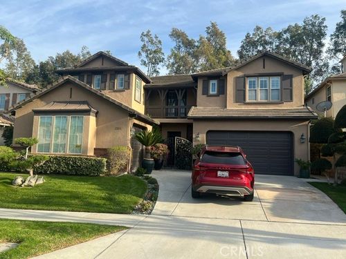 2564 Nixon Way, Fullerton, CA, 92835-2279 | Card Image