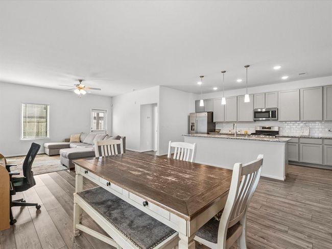 8117 Ocean Jasper Ln, House other with 4 bedrooms, 2 bathrooms and 2 parking in Texas City TX | Image 17