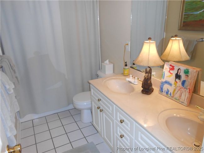 2nd Floor Hall Bathroom | Image 38
