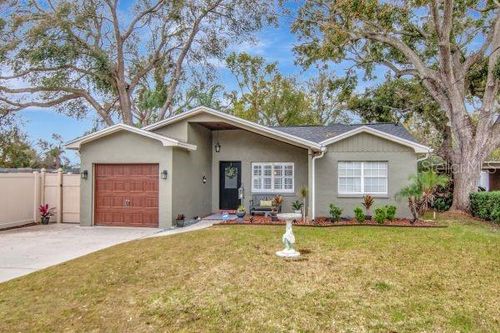 10212 Newport Cir, Tampa, FL, 33612-7304 | Card Image