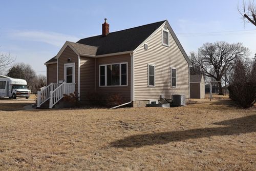1805 Mckinney Ave, Benson, MN, 56215-1637 | Card Image