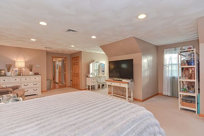 4 Highland Ridge Rd, House other with 4 bedrooms, 2 bathrooms and 8 parking in Assonet MA | Image 16