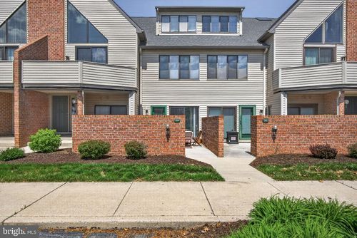 204 Cherrington Dr, HARRISBURG, PA, 17110-9486 | Card Image