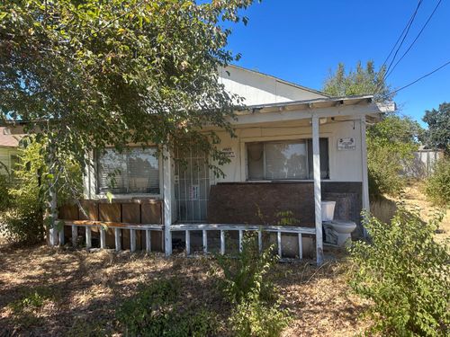 2261 S Netherton Ave, Stockton, CA, 95205-7836 | Card Image