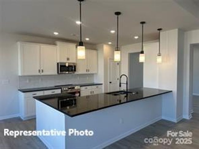 Kitchen | Image 10