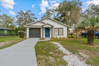 4328 Se 6 Th Avenue, House other with 4 bedrooms, 2 bathrooms and null parking in Gainesville FL | Image 1