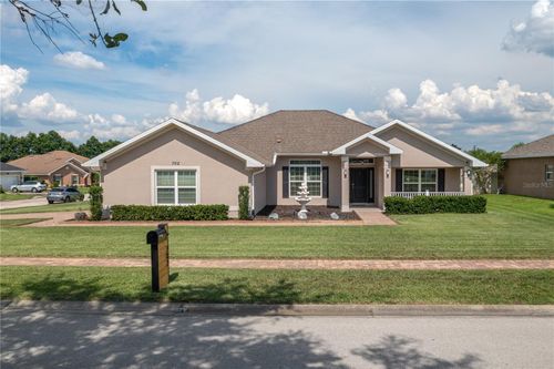 702 Country Walk Cv, Eagle Lake, FL, 33839-3273 | Card Image