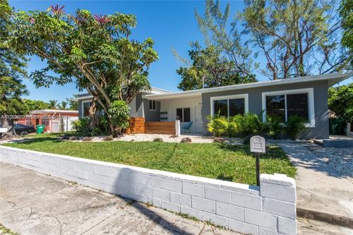 11515 Ne 12th Ave, Miami, FL, 33161-6860 | Card Image