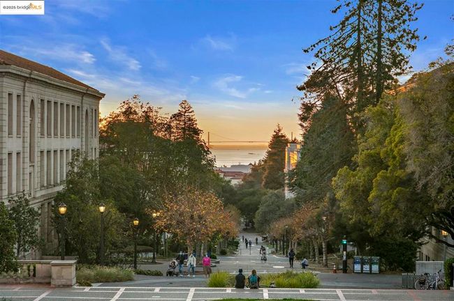 2441 Carleton St, House other with 3 bedrooms, 1 bathrooms and null parking in Berkeley CA | Image 52