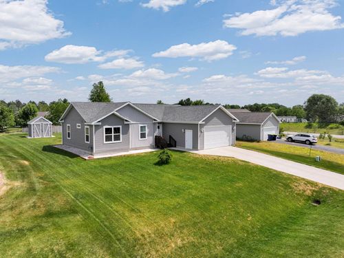 4566 Kory Ln, Traverse City, MI, 49685-7455 | Card Image
