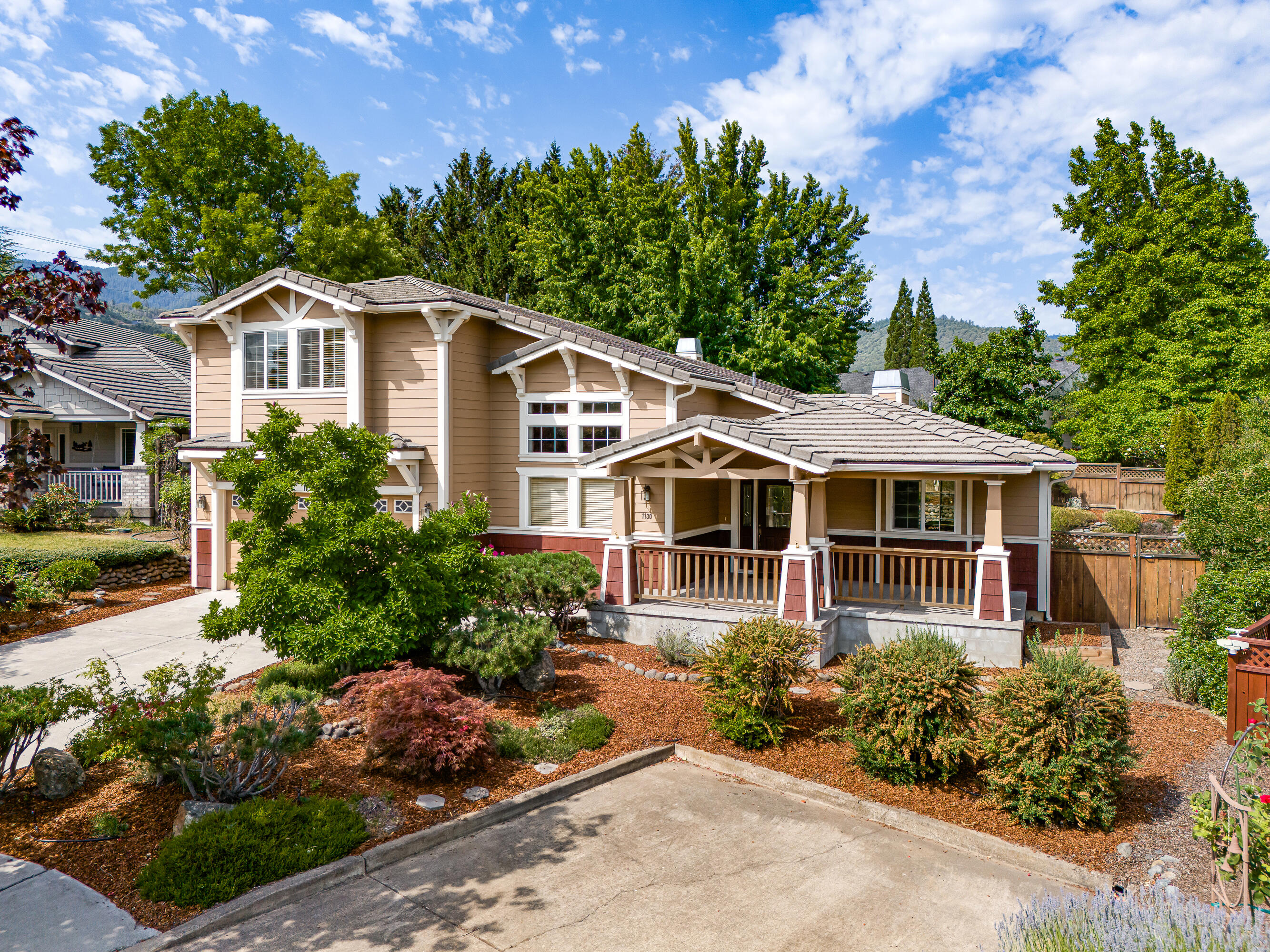 Barrington Cir, Ashland, OR 97520