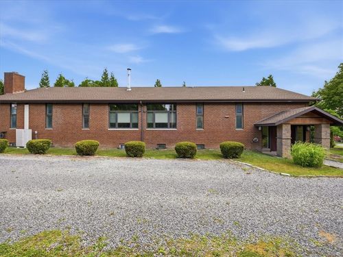35 Coraopolis Rd, Coraopolis, PA, 15108-3907 | Card Image