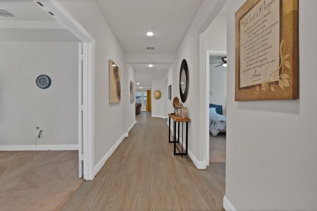 6012 Hightower St, House other with 5 bedrooms, 3 bathrooms and null parking in Aubrey TX | Image 5