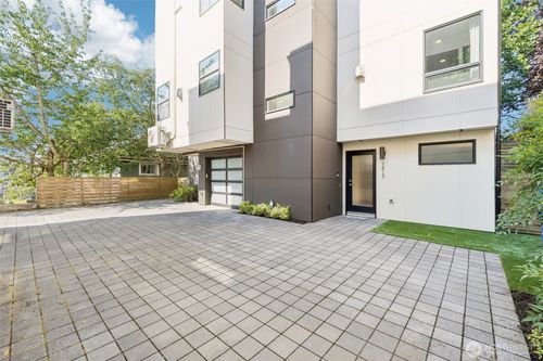1612 N 46th St, Seattle, WA, 98103-6714 | Card Image