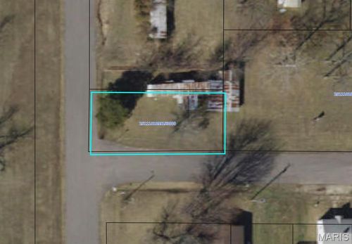 319 Mildred St, Gerald, MO, 63037-2250 | Card Image