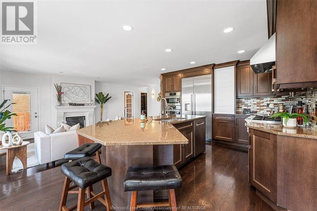 4520 Centre Lake Dr, House other with 5 bedrooms, 4 bathrooms and null parking in Windsor ON | Image 15