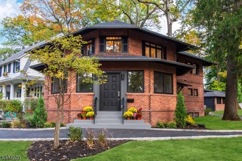 1 Hamilton Rd, Glen Ridge, NJ, 07028-1108 | Card Image