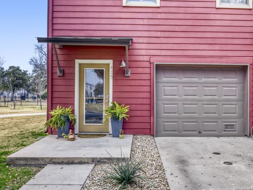 1-415 Santa Clara Pl, San Antonio, TX, 78210-1048 | Card Image