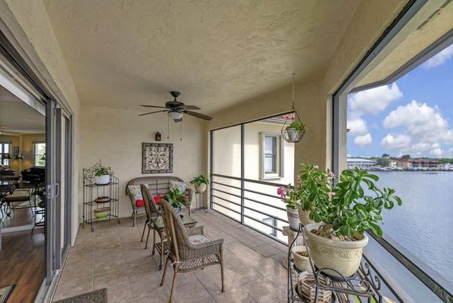 APT-316 - 313 Lake Cir, Condo with 2 bedrooms, 2 bathrooms and null parking in North Palm Beach FL | Image 8