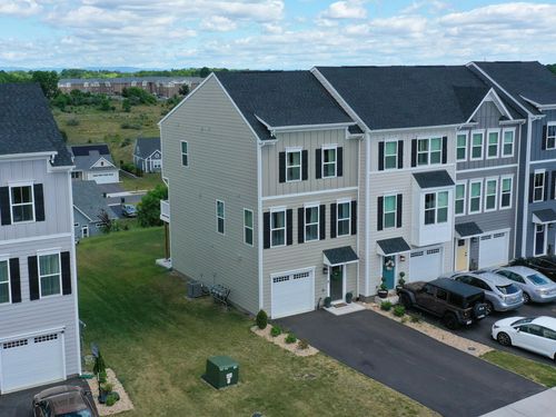 28 Iron Horse Ln, FISHERSVILLE, VA, 22939 | Card Image