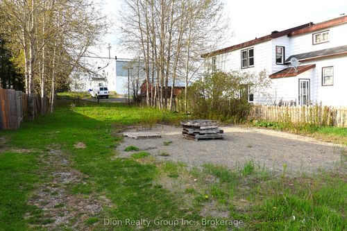 12 Mckelvie Ave, Kirkland Lake, ON, P2N2K4 | Card Image