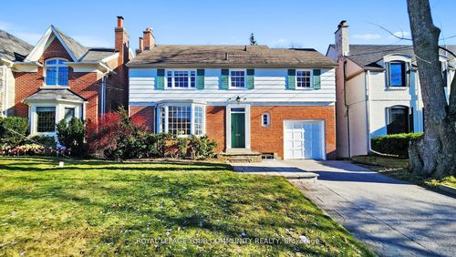 19 Strathgowan Cres, Toronto, ON, M4N2Z6 | Card Image