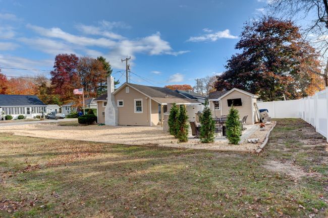 308 Old Colony Rd, House other with 2 bedrooms, 1 bathrooms and 6 parking in Old Lyme CT | Image 5