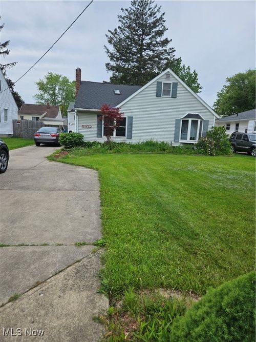5102 Andrus Ave, North Olmsted, OH, 44070-4303 | Card Image