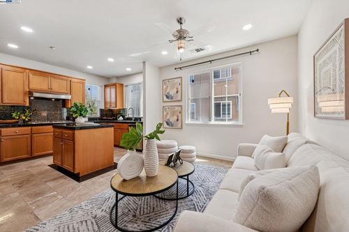 8857 Oliver Pl, Dublin, CA, 94568-1380 | Card Image