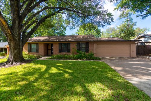 3109 Pinecrest Drive, Austin, TX, 78757 | Card Image
