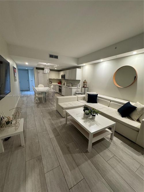 apt-1204-55 Sw 9th St, Miami, FL, 33130-3992 | Card Image